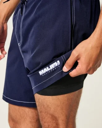 Bañador de voleibol hasta la mitad del muslo