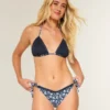 Braguita de bikini atrevida con ribete de estilo croché y lazo lateral