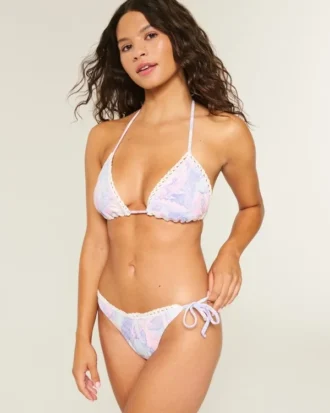 Braguita de bikini atrevida con ribete de estilo croché y lazo lateral