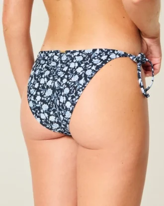 Braguita de bikini atrevida con ribete de estilo croché y lazo lateral