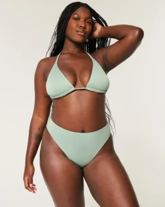 Braguita de bikini atrevida de talle alto y corte curvilíneo con costuras acanaladas.