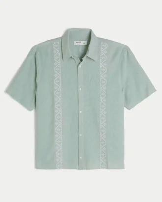 Camisa bordada de manga corta y corte cuadrado