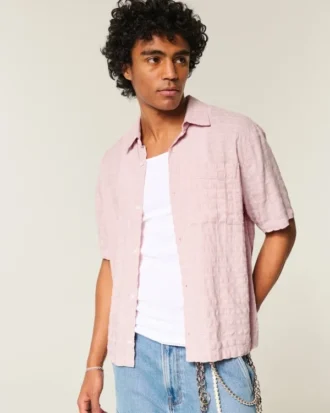 Camisa de manga corta con bolsillos y corte cuadrado