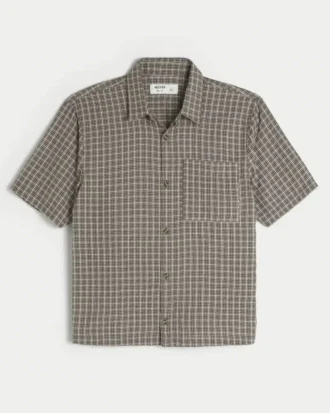 Camisa de manga corta con cuello redondo y tejido seersucker