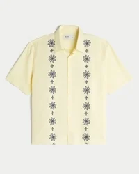 Camisa estampada de manga corta y corte cuadrado.