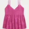 Camiseta babydoll con cuello halter y estilo bordado fácil