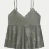 Camiseta babydoll con cuello halter y estilo bordado fácil