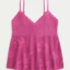 Camiseta babydoll con cuello halter y estilo bordado fácil