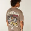 Camiseta con estampado Boxy NASCAR Liquid Death Camiseta con estampado Boxy NASCAR Liquid Death