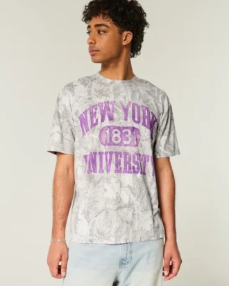 Camiseta con estampado de camuflaje de la Universidad de Nueva York