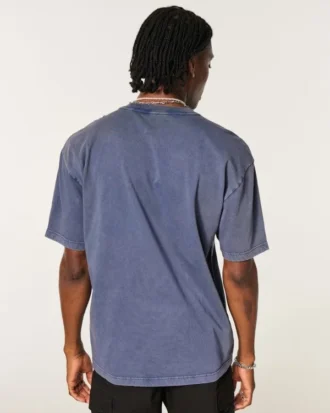 Camiseta con estampado humorístico y corte cuadrado