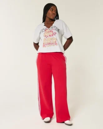 Camiseta con estampado y cuello en V de los Wisconsin Badgers