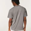 Camiseta de cuello redondo lavada y holgada.