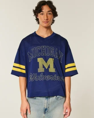 Camiseta de fútbol americano con gráfico de los Wolverines de la Universidad de Michigan