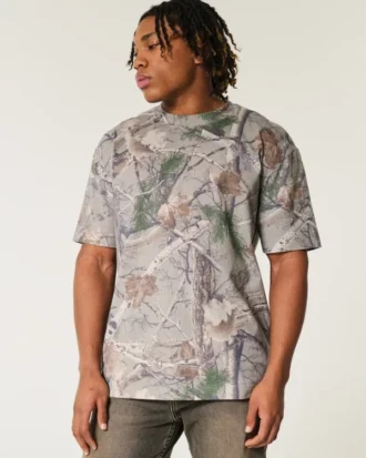 Camiseta de manga corta con estampado de camuflaje, corte recto y tejido grueso