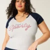 Camiseta deportiva con cuello redondo y estampado Sweet ‘n Sporty