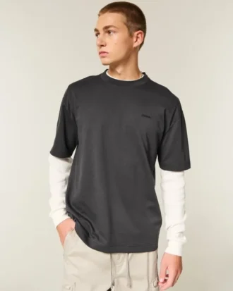 Camiseta fresca con logotipo cuadrado