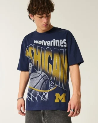 Camiseta gráfica cuadrada Michigan Wolverines