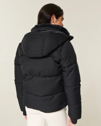 Chaqueta acolchada con forro de piel sintética