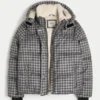 Chaqueta acolchada con forro de piel sintética