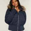 Chaqueta bomber acolchada con ribete de piel sintética