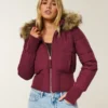 Chaqueta bomber acolchada con ribete de piel sintética