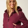 Chaqueta bomber acolchada con ribete de piel sintética