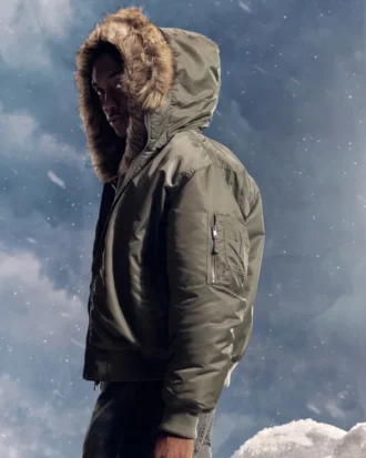 Chaqueta bomber con cremallera y ribete de piel sintética