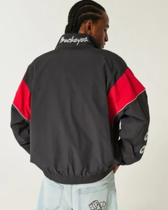Chaqueta cortavientos con gráfico de los Buckeyes de la Universidad Estatal de Ohio