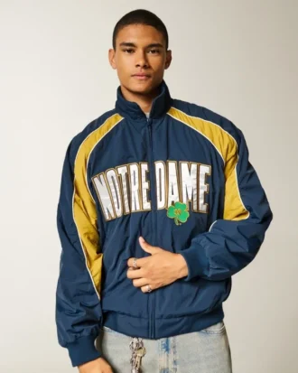 Chaqueta cortavientos con gráfico Fighting Irish de la Universidad de Notre Dame