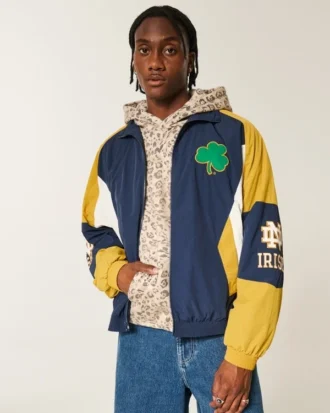 Chaqueta cortavientos con gráfico Fighting Irish de la Universidad de Notre Dame