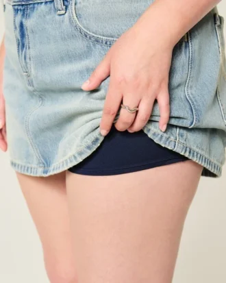 Falda pantalón mini vaquera de talle bajo
