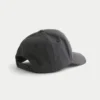 Gorra de béisbol con apliques desgastados