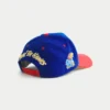 Gorra de béisbol con gráfico de los Kansas Jayhawks