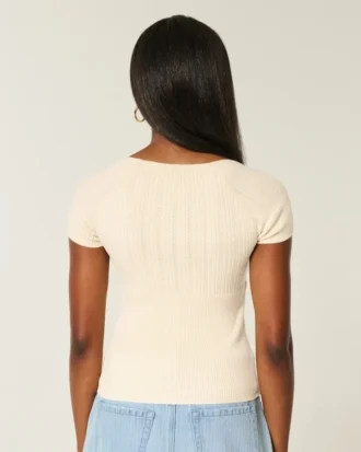 Jersey de manga corta y cuello cuadrado