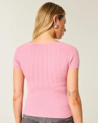 Jersey de manga corta y cuello cuadrado