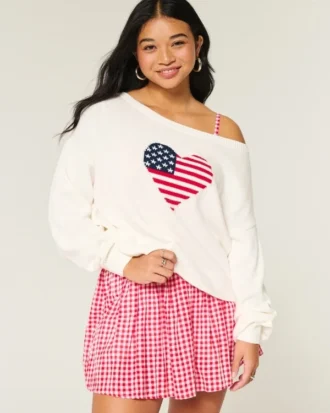 Jersey holgado con estampado de corazón y hombros descubiertos