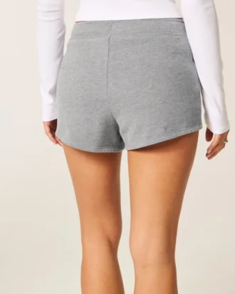 Mini pantalones cortos de felpa