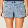 Mini shorts vaqueros bordados de talle ultra bajo