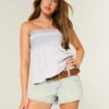 Mini shorts vaqueros de talle bajo y lavado claro