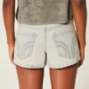 Mini shorts vaqueros de talle bajo y lavado claro