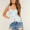 Mini shorts vaqueros de talle bajo y lavado medio desgastado