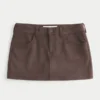 Minifalda pantalón de ante sintético de talle bajo