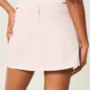 Minifalda pantalón vaquera rosa de talle bajo