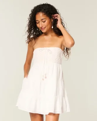 Minivestido babydoll con corpiño sin tirantes estilo croché