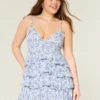 Minivestido babydoll con cuello en V y volantes