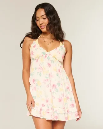 Minivestido babydoll con ribete de cuerda