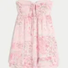 Minivestido babydoll sin tirantes con volantes