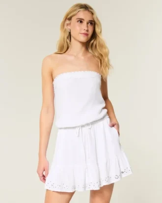 Minivestido blusón sin tirantes con cordón