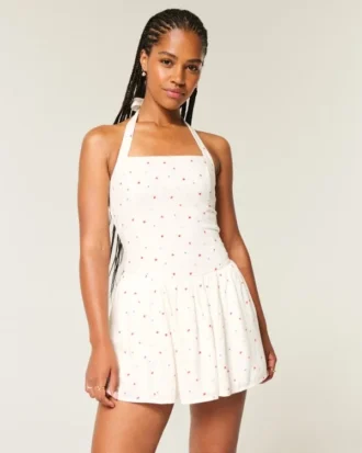 Minivestido con cintura baja y cuello halter
